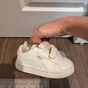 PUMA Kids White Sneakers size 5c